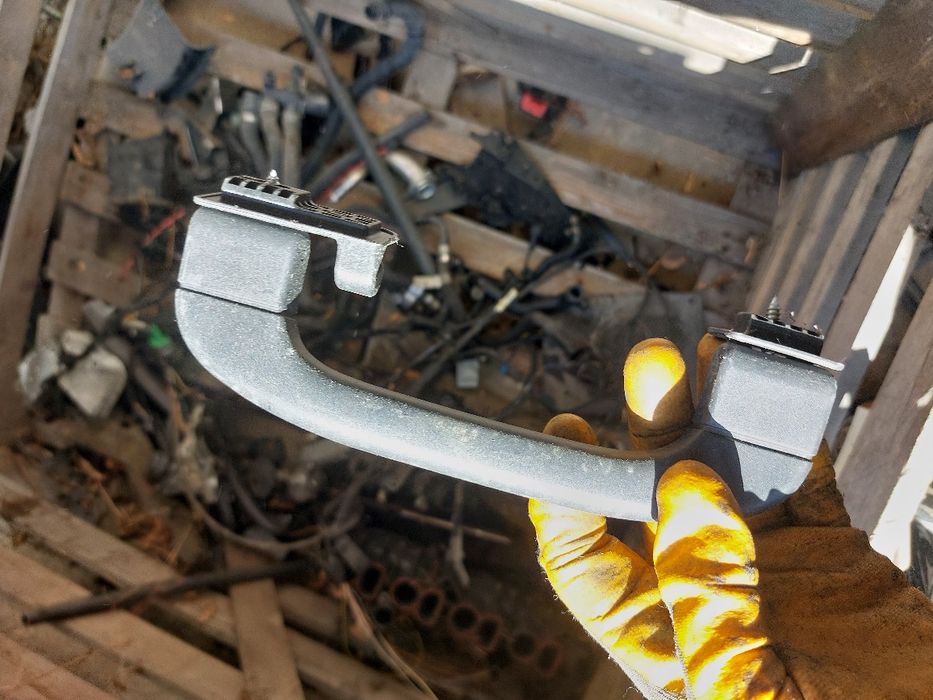 Дръжка таван Бмв е60 520д 177кс е61 bmw e60 e61 520d n47