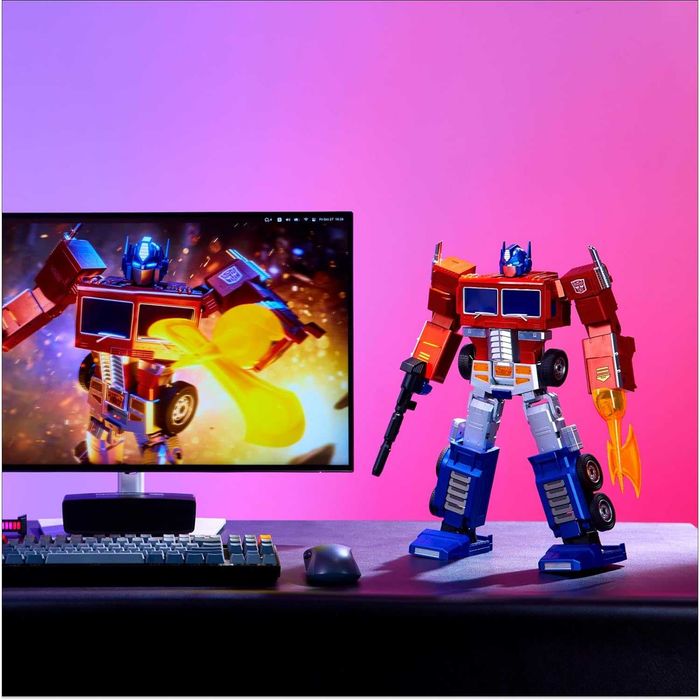 Robosen Optimus Prime Elite — программируемый робот-трансформер