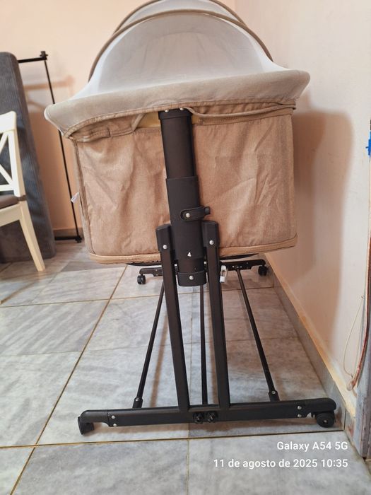 Бебешко походно легло