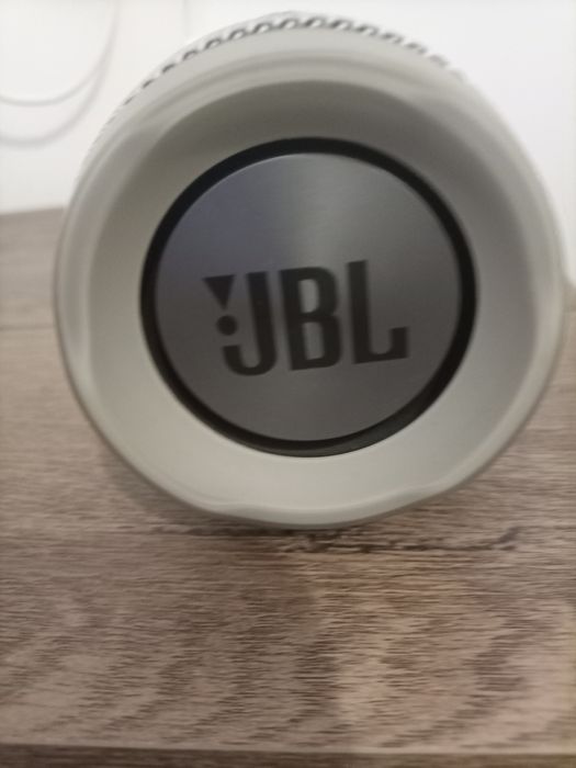Vând Jbl charge 3