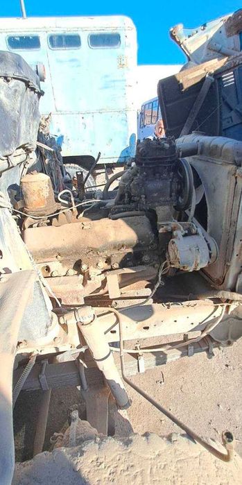 Зил запчастьга сотилади