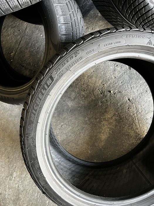 2 anvelope iarna 275/35/19 , Michelin , 6 mm , DOT 2021 !