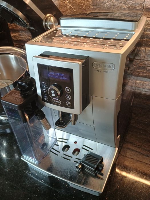 De Longhi кафемашина