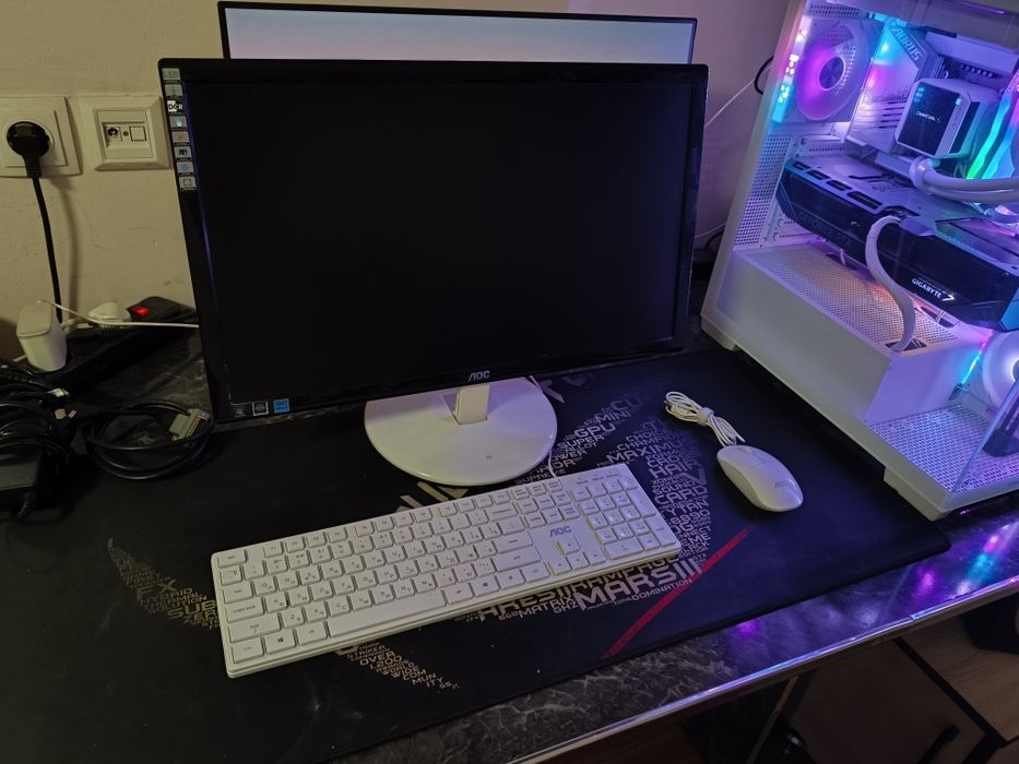 AOC монитор 22 как новый