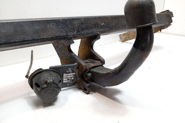 Carlig remorca Volkswagen VW Passat B5.5 (facelift) seria