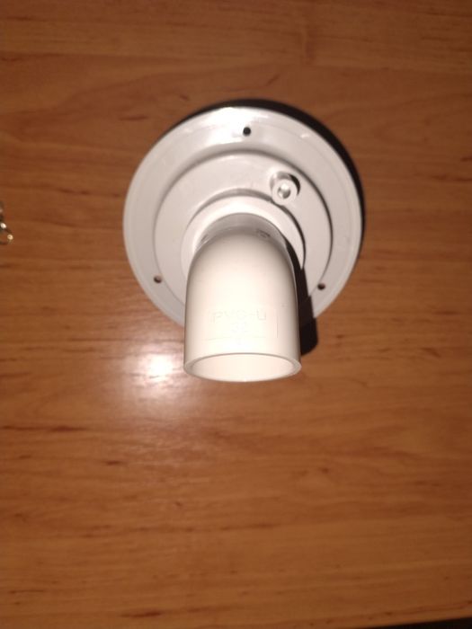 Продавам капачка за резервоар за вода за кемпер