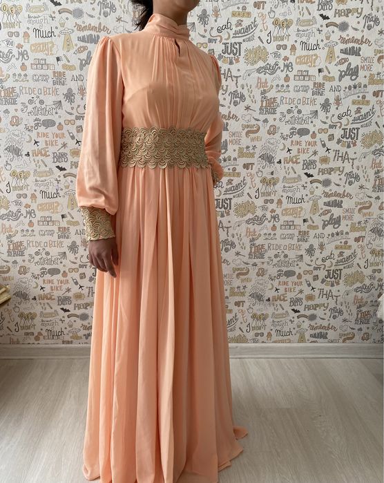 Вечернее платье