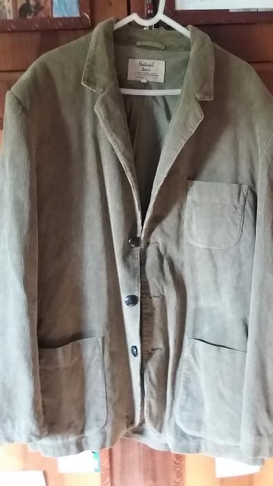 vand 2 sacouri, material velur, marimi mari