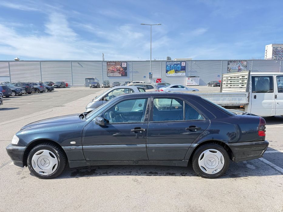 Mercedes - Benz C 200