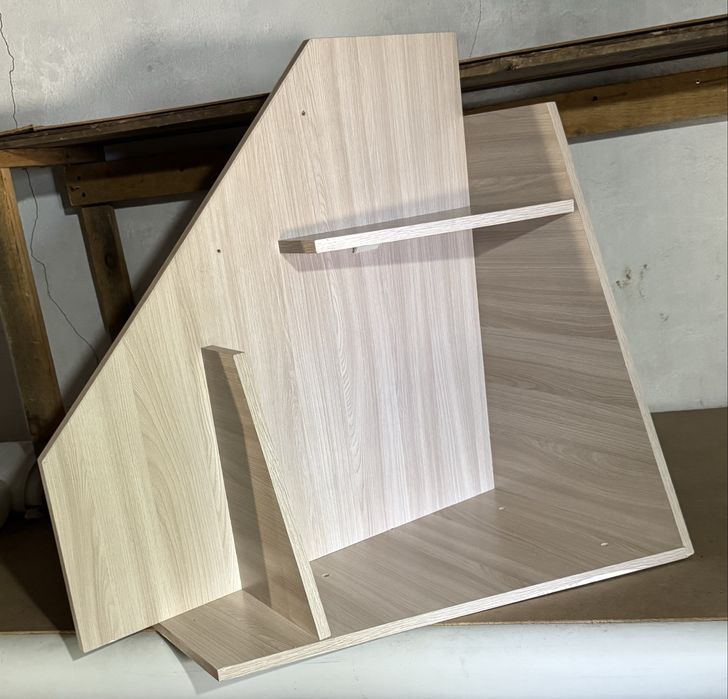 Полка под телевизор угловая