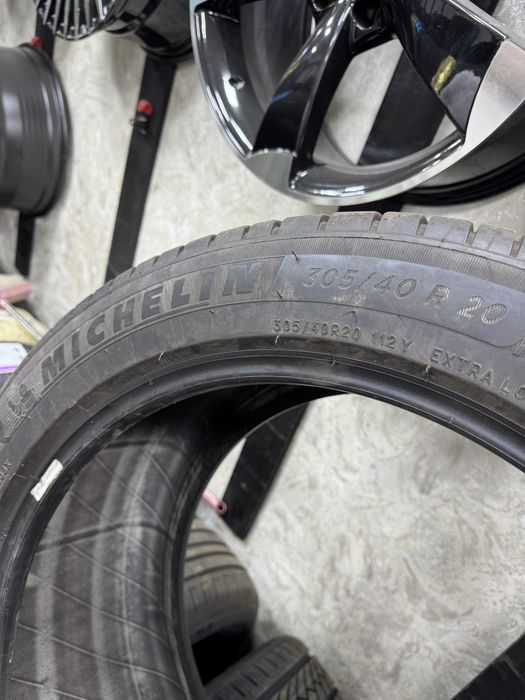 Michelin sotiladi R.20