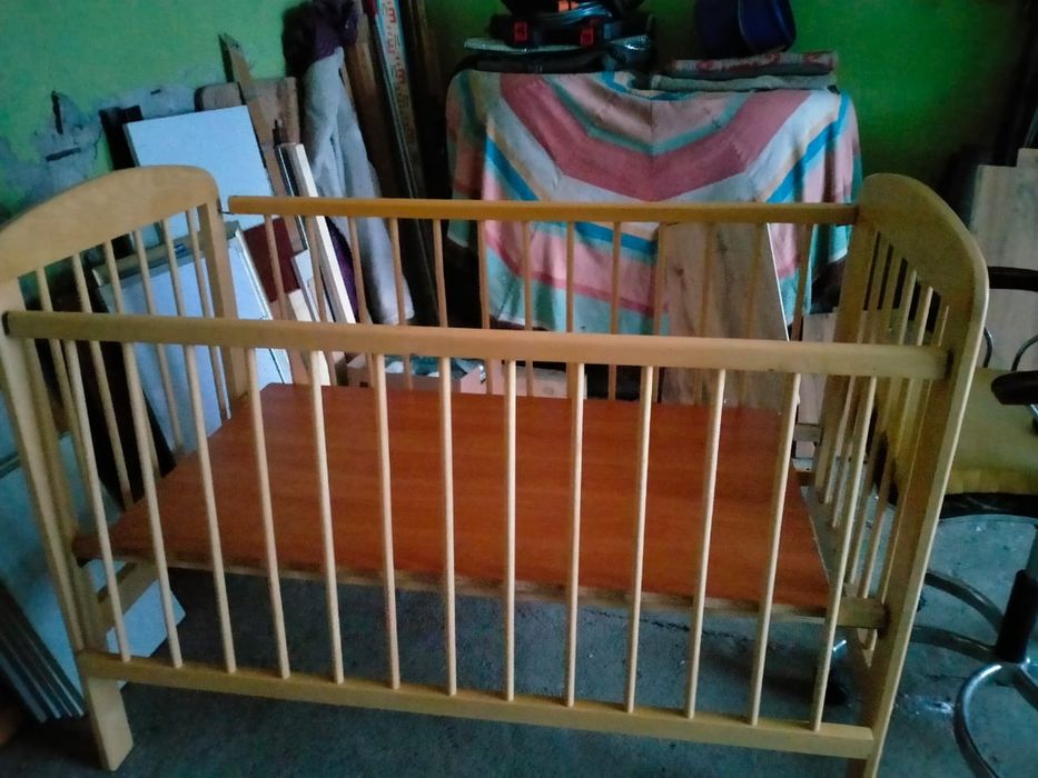 Продам кровать детскую