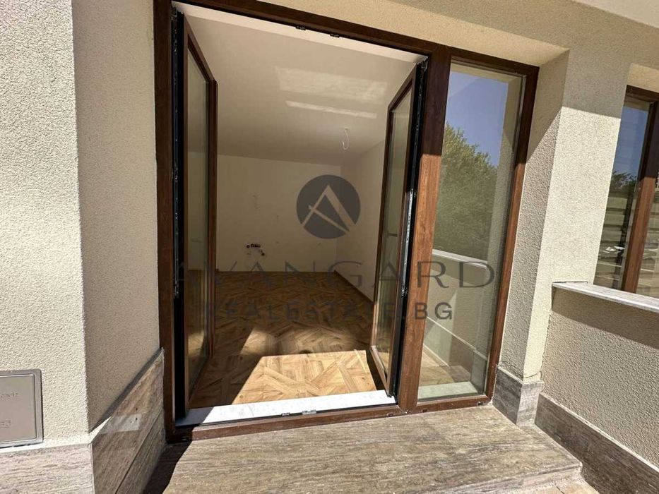 Продава се Двустаен апартамент в Пловдив, Кършияка - 140 кв.м за 965 €/кв.м - Снимка #4