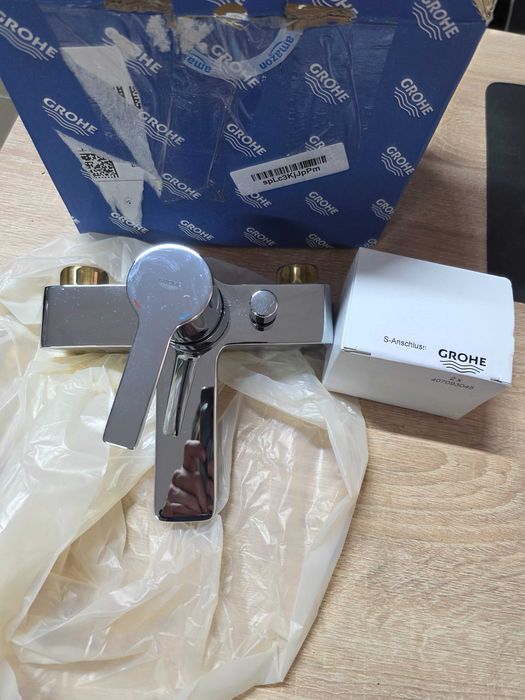 Grohe Lineare baterie de dus perete StarLight Chrome 33865001