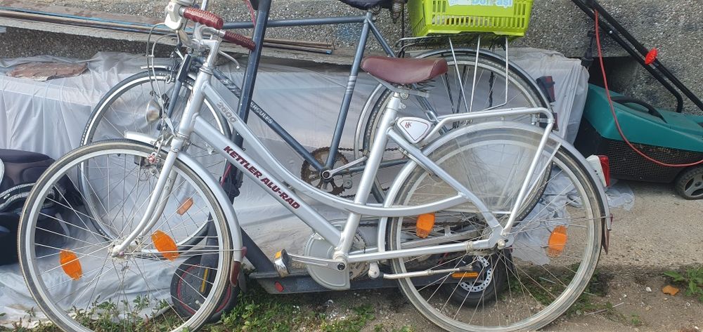 Biciclete de vânzare