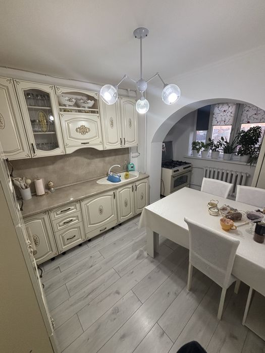 Продается 4-х комнатная квартира