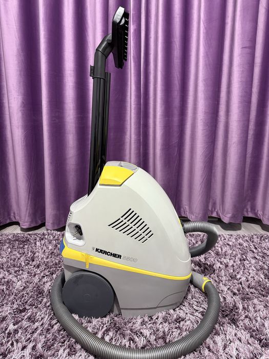 Aspirator profesional Kärcher 5500