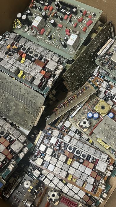 Платки. Електронна скрап