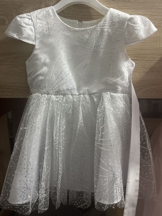 Отдам бесплатно новогоднее платье