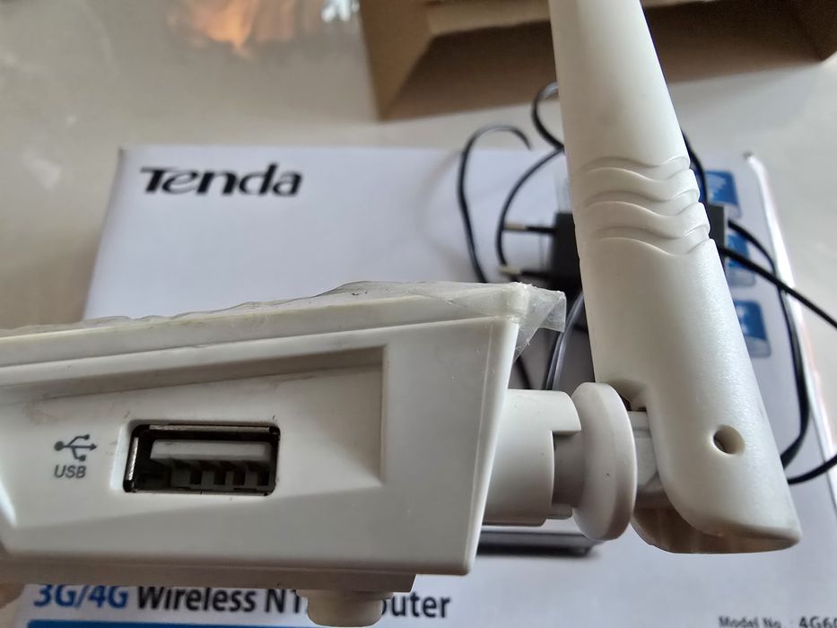 Роутер Tenda с USB