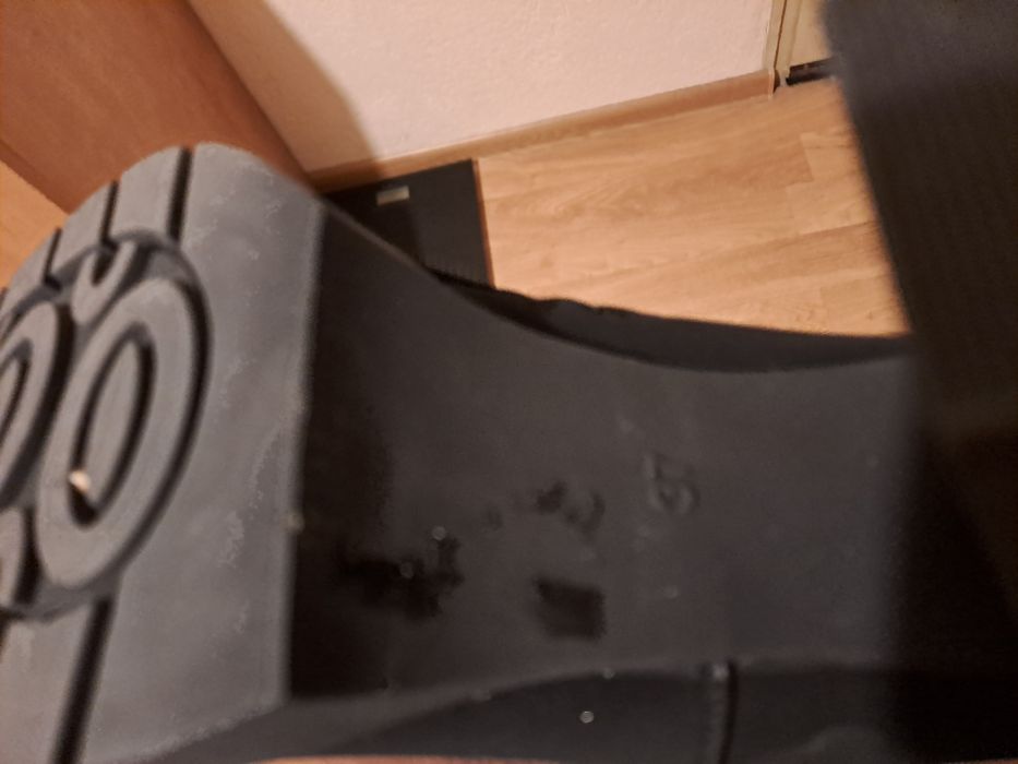 Чисто нови боти от изкуствена кожа