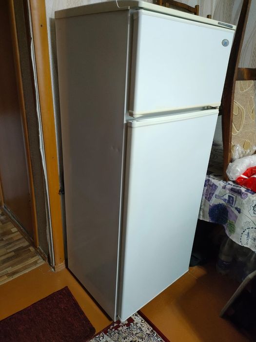 Продаётся холодильник Атлант