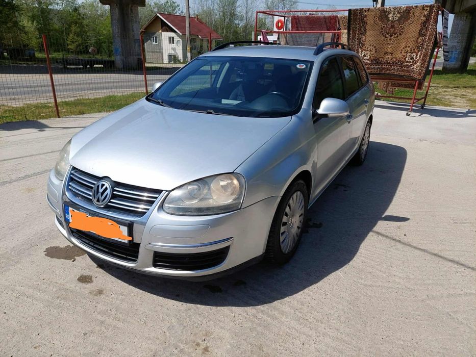 Vand golf 5 break 2008 fiscal pe loc pentru mai multe detali in privat