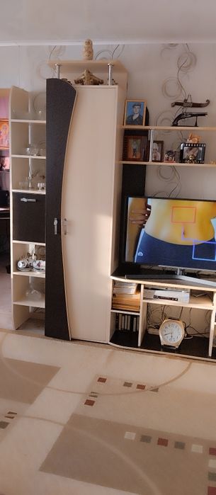 Стенка в отличном состоянии