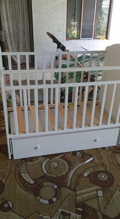 Срочно продам манеж-кровать