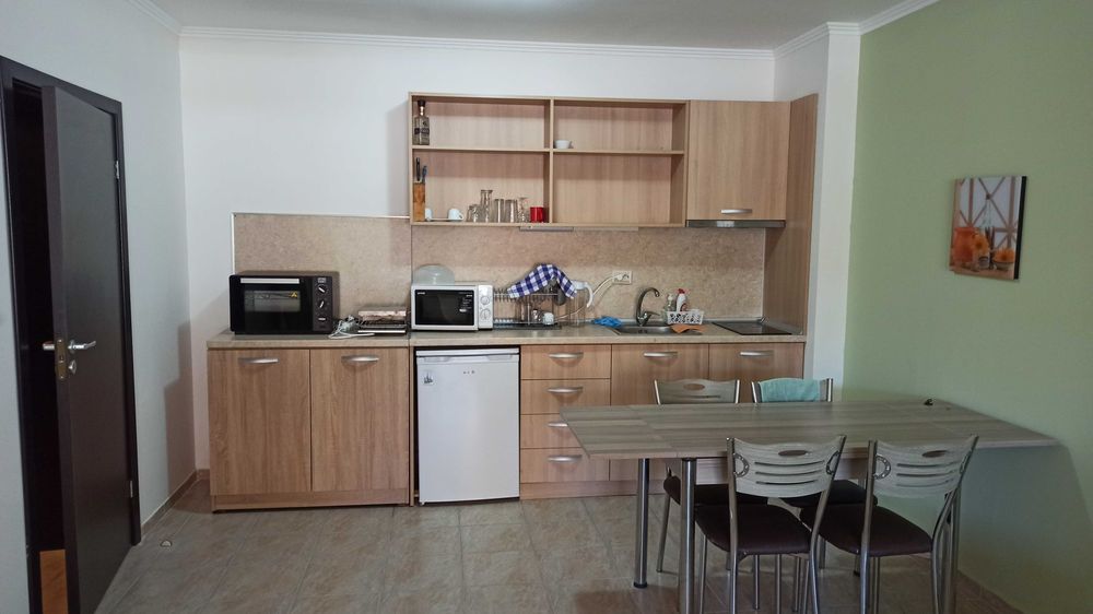 Продава се Тристаен апартамент в к.к. Елените - 107 кв.м за 1402 €/кв.м - Снимка #17