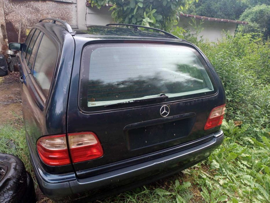 Mercedes e240 на части