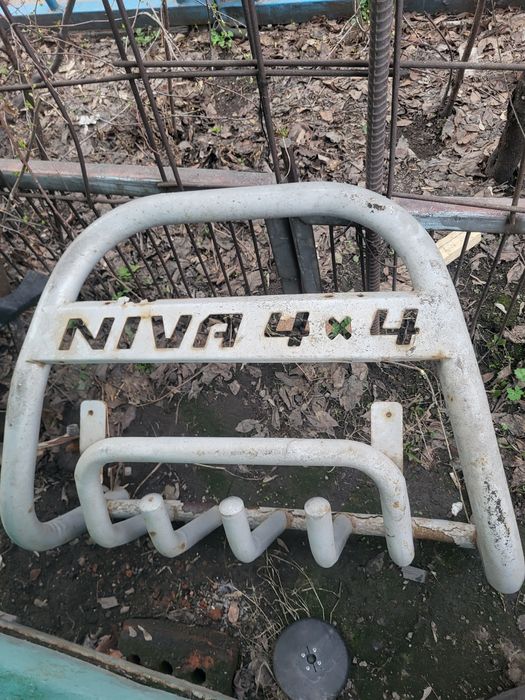 Кенгурятник на автомобиль нива