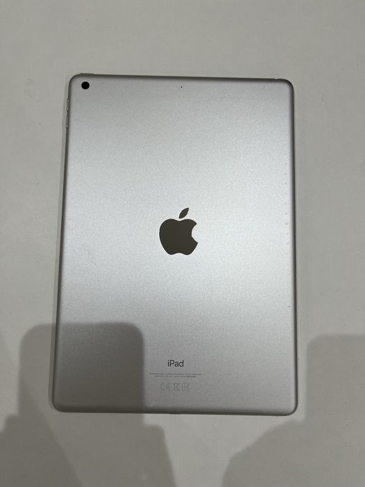 Продам Ipad 9 поколения