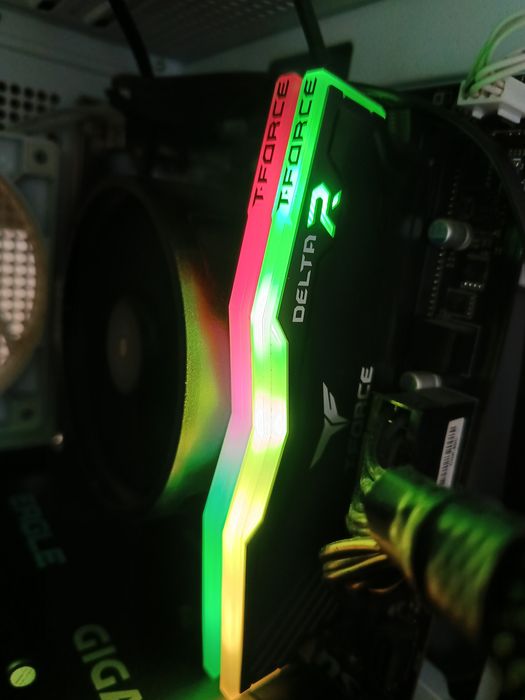 Рам памет 2х8 gb