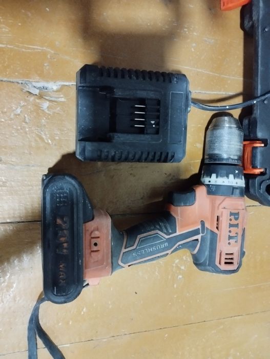 Шурупавёрт Пит оригинал 20v