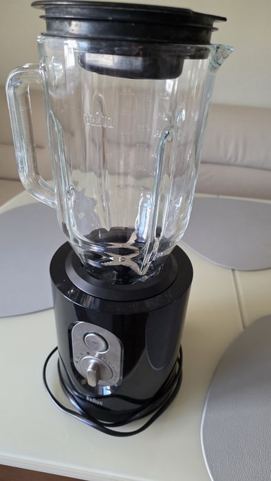 Продам на запчасти блендер Braun