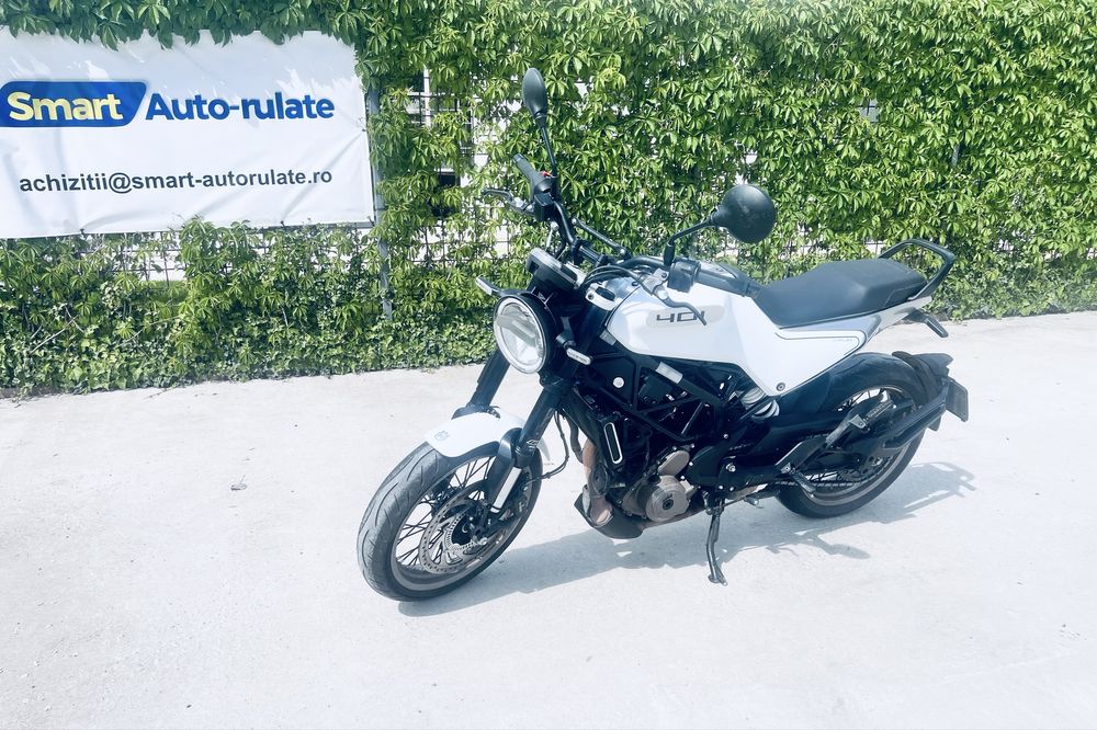 Husqvarna Vitpilen 401  avariat