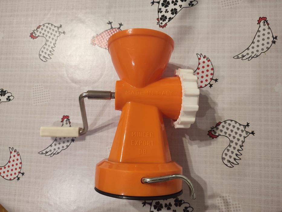 Supernova винтиж ръчна италианска мелачка от 70-те