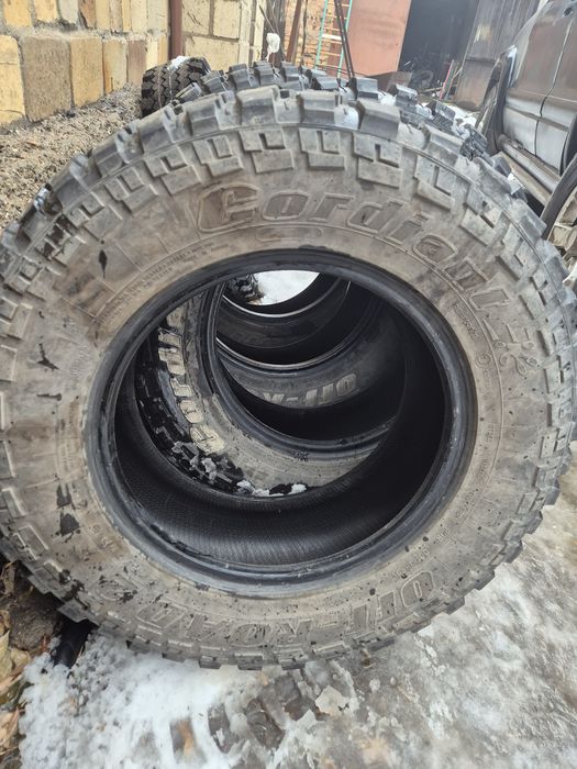 Продаю резину на 16