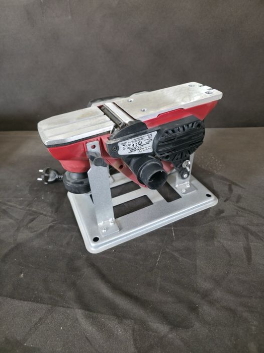 Електрическо ренде със стойка