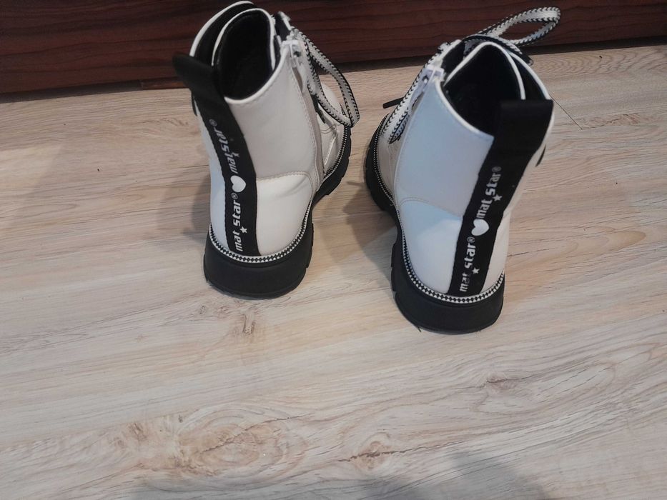 Топли бели детски ботушки №29