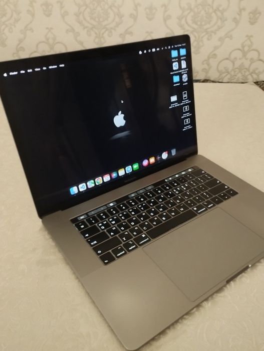 MacBook Pro 2018 16/256