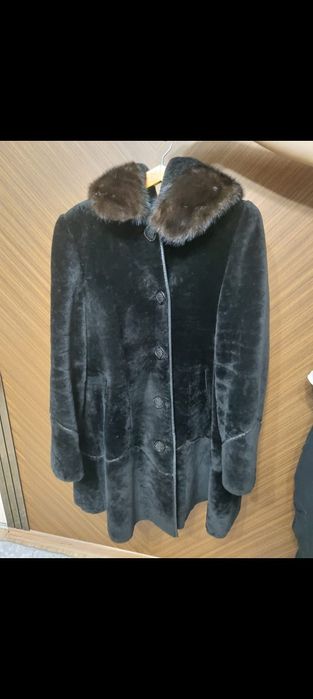 Продам мутоновую шубу.