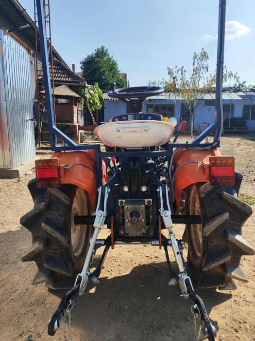 Tractor  Kubota b6000