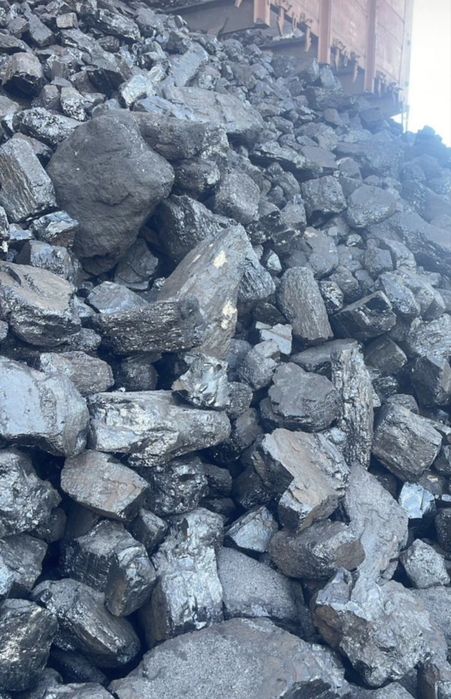 Уголь тоннами и мешками
