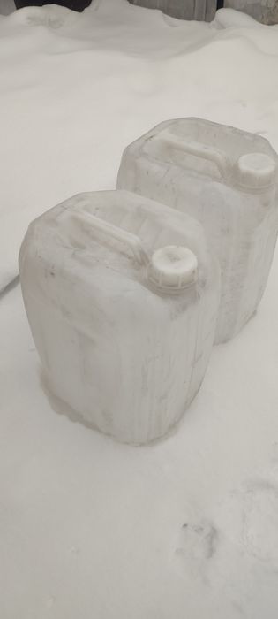 Продам канистры б/у