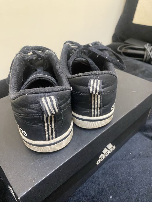 Спортни пбувки Adidas