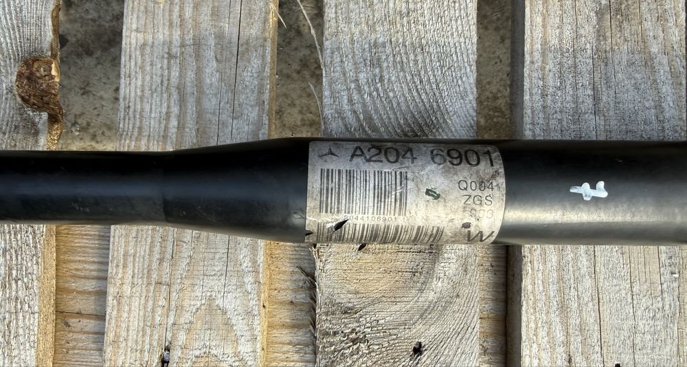 Преден кардан - Mercedes (C/E/GLK- 4 Matic)