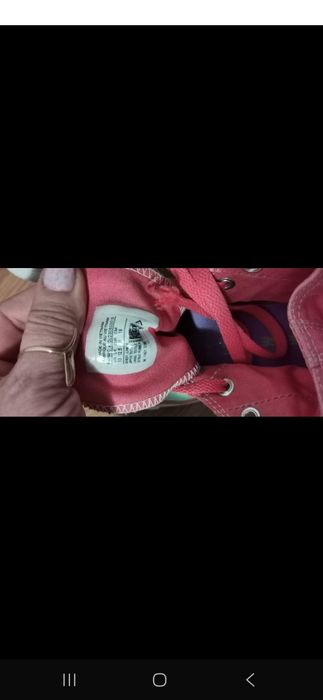 Tenisi  Converse, marime 31. Noi, fara eticheta. Predare Constanț