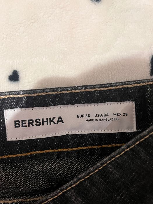 черные джинсы клеш